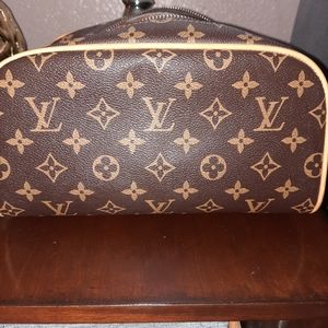 Louie Vuitton